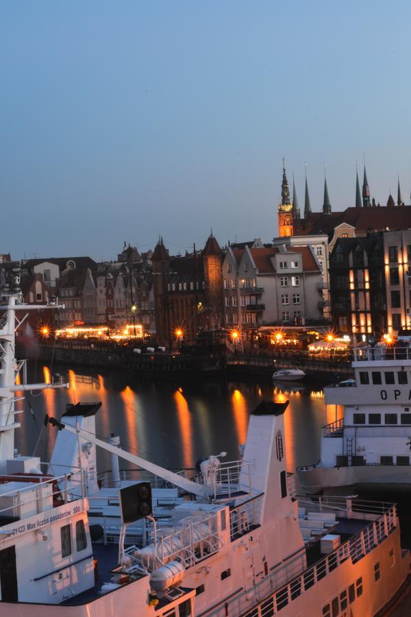 Komturia Old Town By Fahrenheit Gdansk Exterior photo